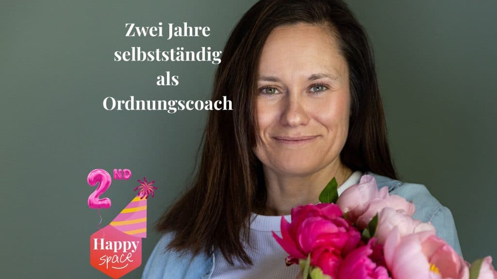Ordnungscoach Antje von happy space berlin ist auf dem Tempelhofer Feld.